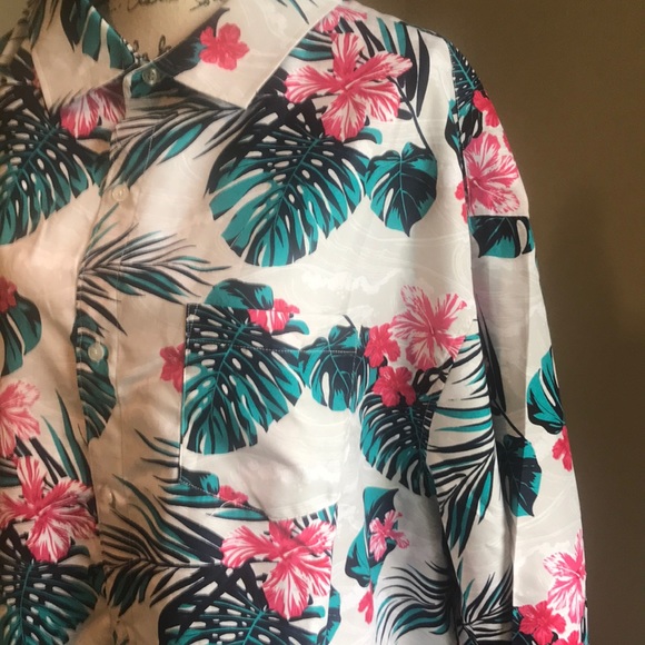 Men’s Short Sleeve Causal Shirt - Picture 6 of 6